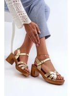 Dámske sandále na vysokom podpätku z ekokože, zlaté Assames Dámske sandále na vysokom podpätku z ekokože, zlaté Assames