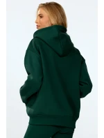 Dkaren Oseye-Bl farba:zelená