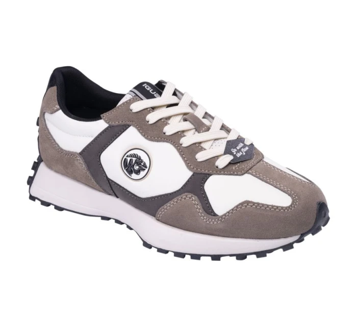 M boty model 20150820 - Iguana