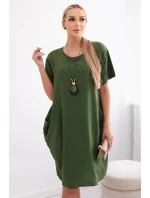 Šaty s vreckami a príveskom tmavej mentolovej farby