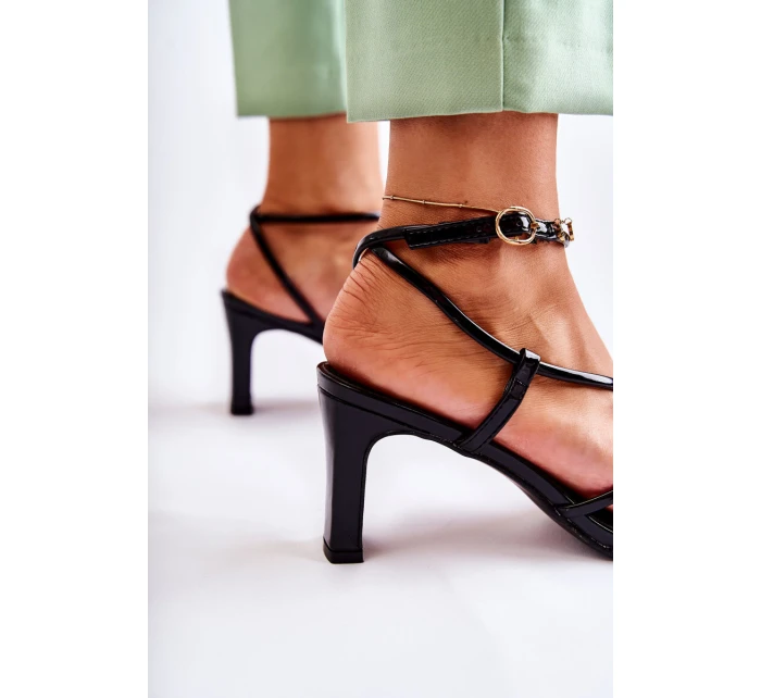 Klasyczne Lakierowane Sandały Na Obcasie Czarne Milani Klasyczne Lakierowane Sandały Na Obcasie Czarne Milani