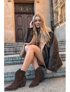 Wsuwane Botki Kowbojki Damskie Z Naturalnego Zamszu Czekoladowe Beretta