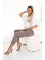 Pohodlná halenka s květinovou aplikací na  ECRU model 22077560 - numoco basic