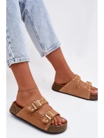 Dámske papuče so zlatými prackami a cvočkami Camel Tervina