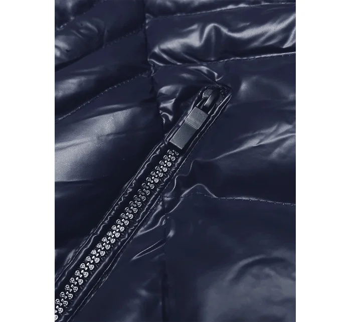 Krátká dámská prošívaná zimní bunda v barvě s kapucí model 21247395 - J.STYLE