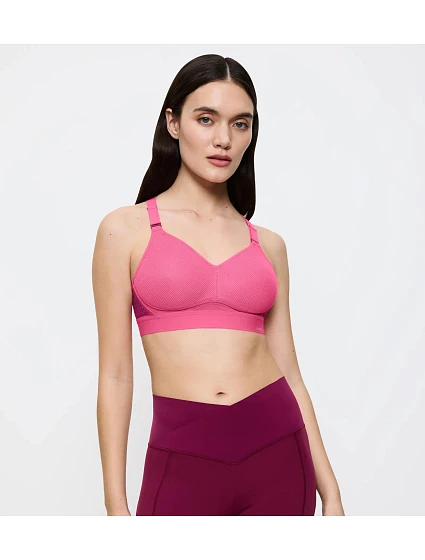 TRIACTION HYBRID LITE - Ľahká športová podprsenka pre podporu pri pohybe Triumph TRIACTION HYBRID LITE - Ľahká športová podprsenka pre podporu pri pohybe Triumph