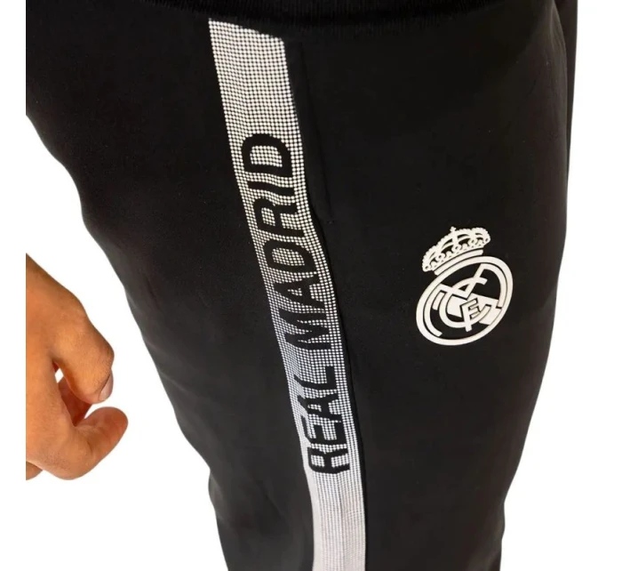 Tepláková souprava Real Madrid model 21812687 Tepláková souprava Real Madrid model 21812687