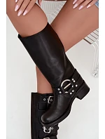 Dámské kožené kozačky na nízkém podpatku s přezkami Big Star model 22349500 Černé - Big Star Shoes Dámské kožené kozačky na nízkém podpatku s přezkami Big Star model 22349500 Černé - Big Star Shoes