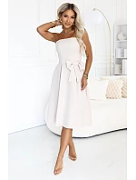 – elegantní midi šaty ve stylu bez ramínek s mašlí – světle béžové model 22393727 - numoco – elegantní midi šaty ve stylu bez ramínek s mašlí – světle béžové model 22393727 - numoco