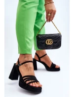 Sandále na podpätku model 179122 Vykročte štýlovo Sandále na podpätku model 179122 Vykročte štýlovo