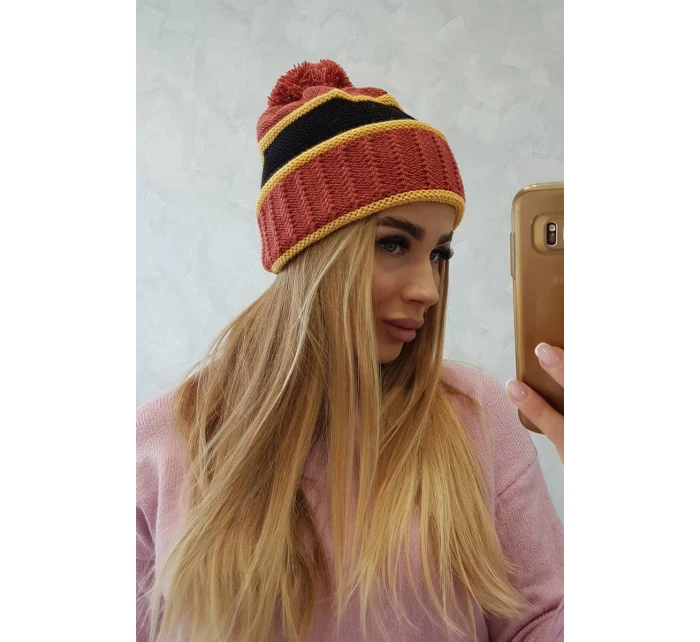 Dámska čiapka Kinga K297 červená+horčicová+čierna Dámska čiapka Kinga K297 červená+horčicová+čierna