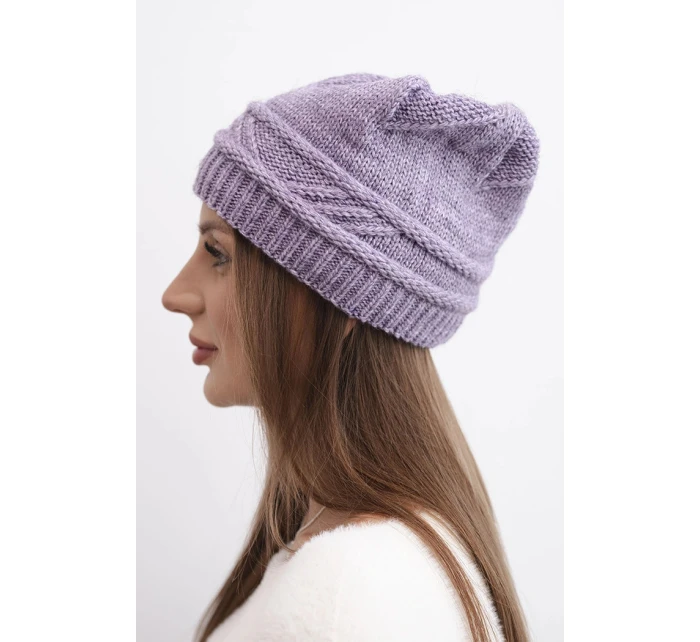 Dámská zimní čepice z vlny a s vzorem fialová model 21817817 - K-Fashion Dámská zimní čepice z vlny a s vzorem fialová model 21817817 - K-Fashion