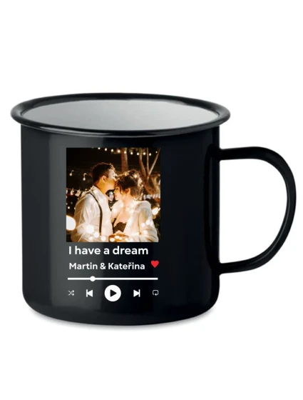 Plecháček s vlastním odkazem na oblíbenou písničku Plecháček s vlastním odkazem na oblíbenou písničku