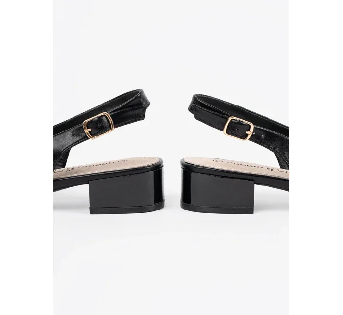 Zajímavé sandály dámské černé na širokém podpatku Zajímavé sandály dámské černé na širokém podpatku