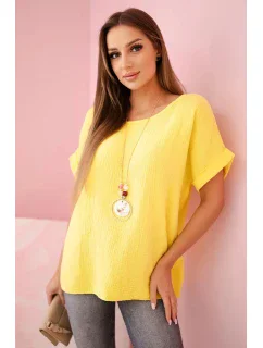 Mušelínová blúzka s náhrdelníkom žltá