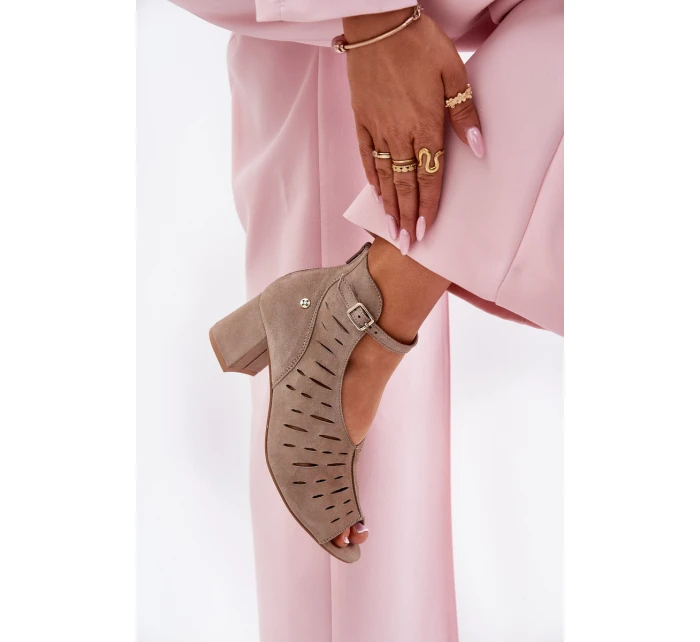 Zamszowe Botki Damskie Na Słupku Maciejka 06893-10 Ciemnobeżowe