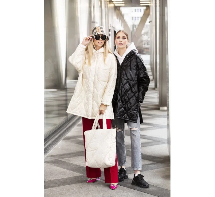 Dámská prošívaná oversize bunda v ecru barvě s kapucí model 20471213 - Ann Gissy