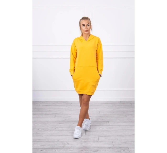 Šaty s kapucí hořčicové