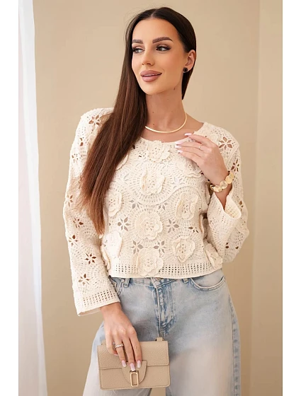 Dámsky čipkovaný sveter s kvetinovým vzorom béžovej farby