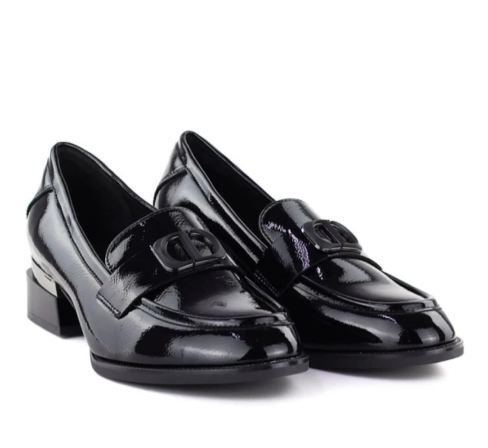 Dámské lakované polobotky s ozdobným podpatkem černé model 22015127 - VINCEZA Dámské lakované polobotky s ozdobným podpatkem černé model 22015127 - VINCEZA