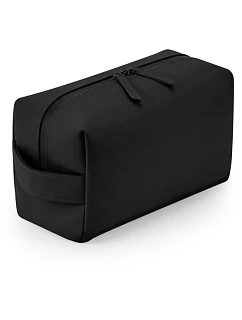 BagBase BG 332 Toaletná taška z matného PU 52.0332 čierna