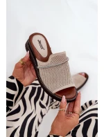 Klapki Damskie Na Koturnie Z Ozdobnym Paseczkiem Beżowe Teriwes Klapki Damskie Na Koturnie Z Ozdobnym Paseczkiem Beżowe Teriwes