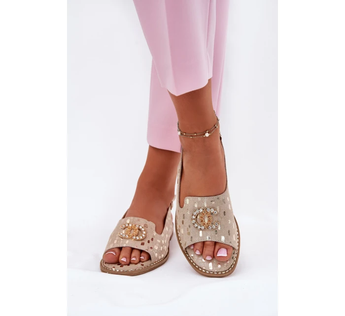 Kožené Sandály S Dekorací Na Plochém Podpatku model 21696779 Zlaté - S.Barski Kožené Sandály S Dekorací Na Plochém Podpatku model 21696779 Zlaté - S.Barski