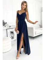 CHIARA Tmavě modré elegantní dámské maxi šaty na ramínkách model 18355310 - numoco CHIARA Tmavě modré elegantní dámské maxi šaty na ramínkách model 18355310 - numoco