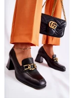 Kožené lodičky s řetízkem model 21592777 Black - Laura Messi