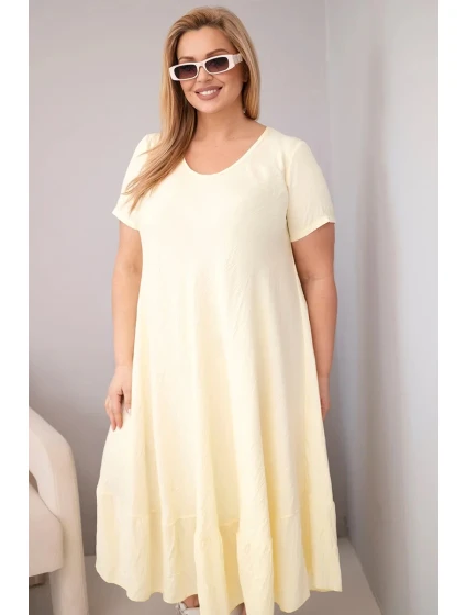 Dámske plus size šaty s krátkymi rukávmi a volánom z ľahkej viskózy žltej farby