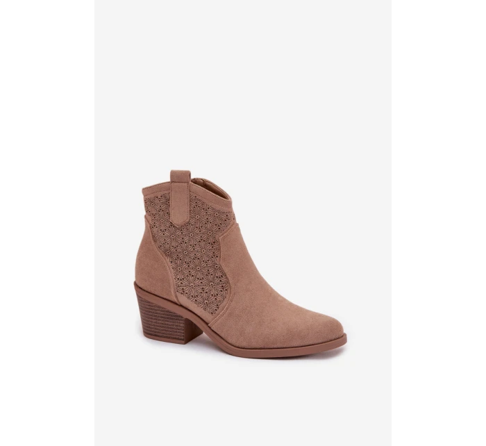 Topánky na podpätku model 224428 Krok vo veľkom štýle