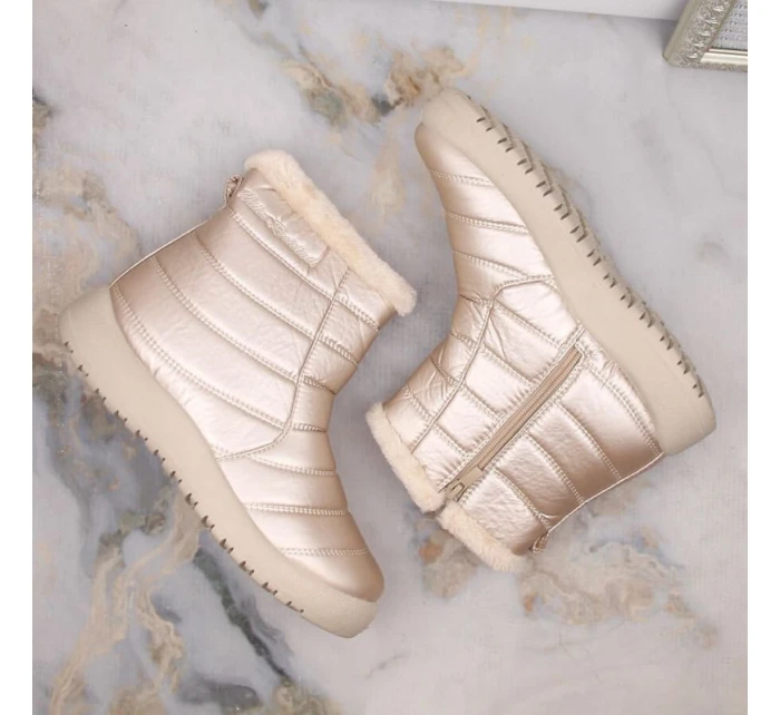 W béžové nepromokavé lakované sněhule model 20618264 - NEWS W béžové nepromokavé lakované sněhule model 20618264 - NEWS