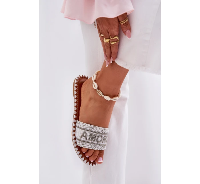 Dámské Pantofle Na Plochém Podpatku Se Bílé model 21687314 - Boto