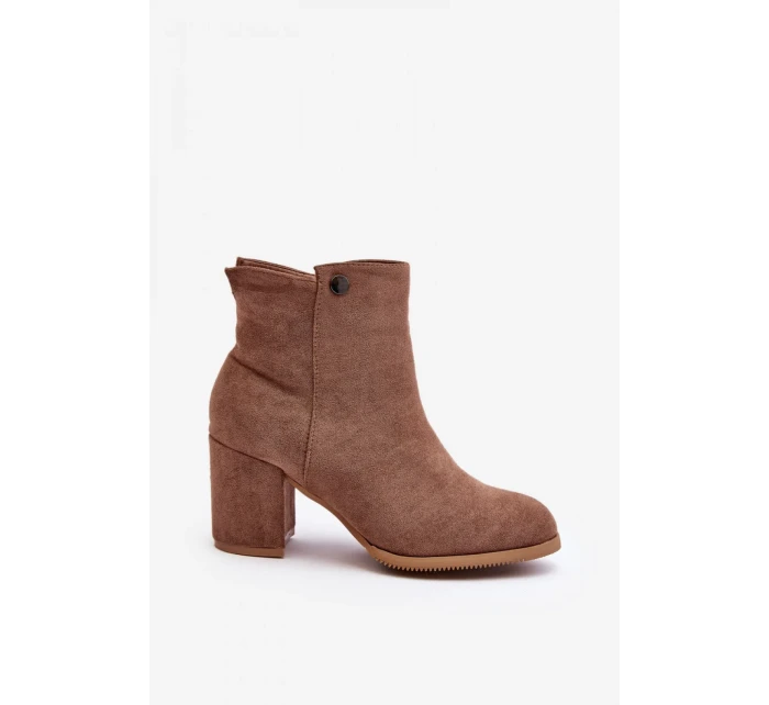 Topánky na podpätku model 190192 Krok vo veľkom štýle Topánky na podpätku model 190192 Krok vo veľkom štýle