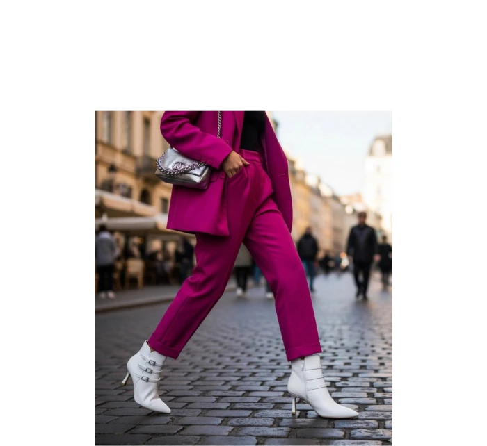 Topánky na podpätku model 221018 Solea Topánky na podpätku model 221018 Solea