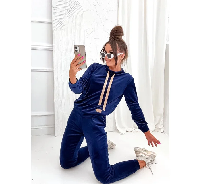 Tmavomodrá dámska velúrová súprava (637)