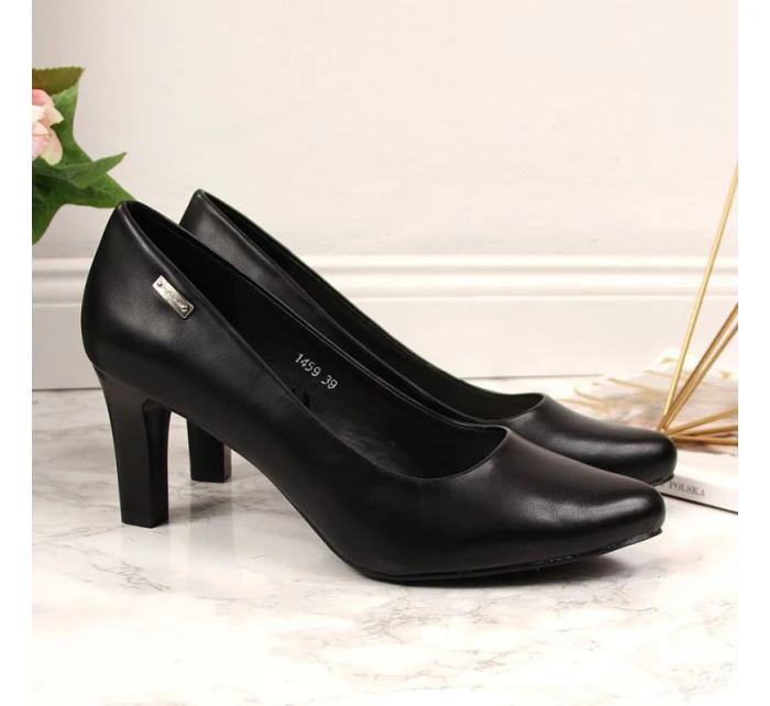 Čierne lodičky na podpätku W Sergio Leone