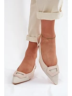 Sandále na podpätku model 225625 Vykročte štýlovo