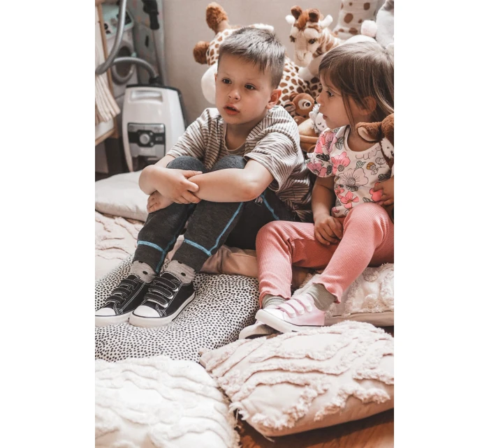 Dziecięce Trampki Na Rzepy Czarne Bernie Dziecięce Trampki Na Rzepy Czarne Bernie