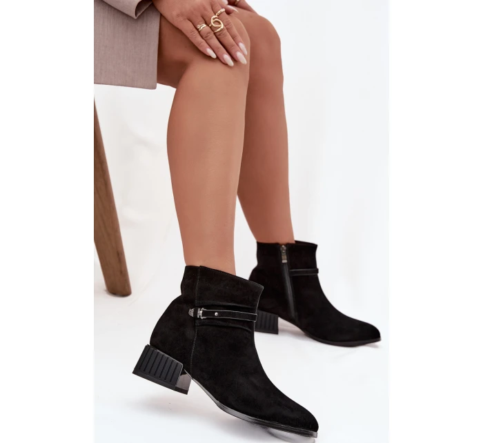 Dámské kozačky z přírodního semiše na klínu zateplené model 21715520 Černé - D&A