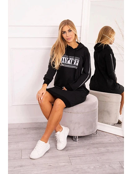 Šaty s model 21752932 potiskem černé - K-Fashion Šaty s model 21752932 potiskem černé - K-Fashion