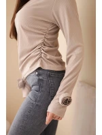 Dámska hodvábna blúzka s bočnými rozparkami tmavo béžová