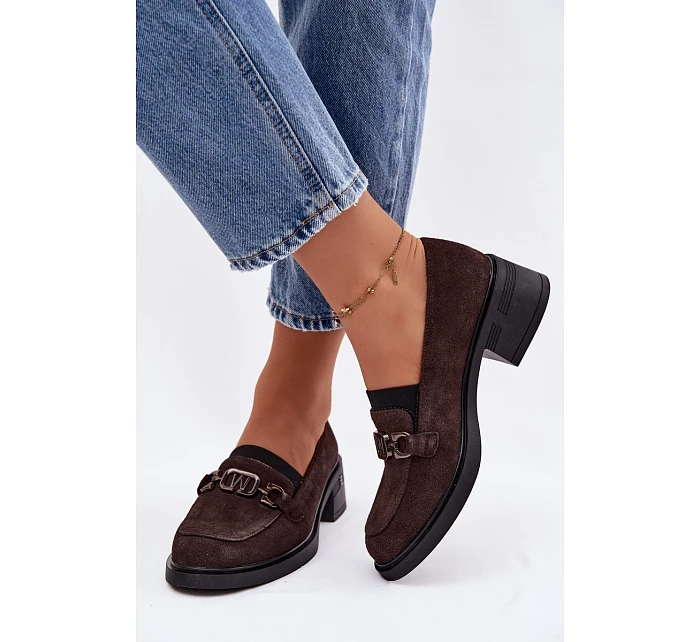 Dámské mokasiny z přírodního semiše na nízkém podpatku model 22100103 Čokoládové - VINCEZA Dámské mokasiny z přírodního semiše na nízkém podpatku model 22100103 Čokoládové - VINCEZA
