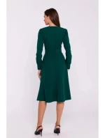 Rozšířené šaty s páskem zelené model 20774194 - STYLOVE Rozšířené šaty s páskem zelené model 20774194 - STYLOVE