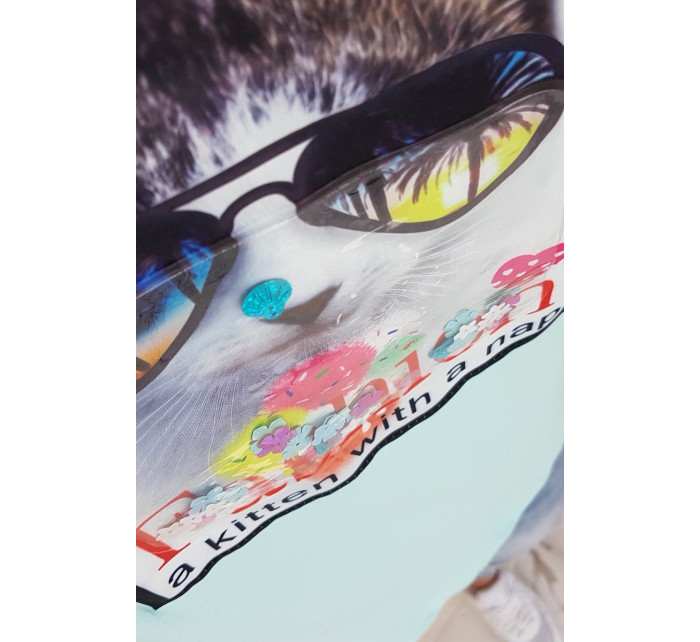 Blúzka s 3D grafikou mačky v mätovej farbe