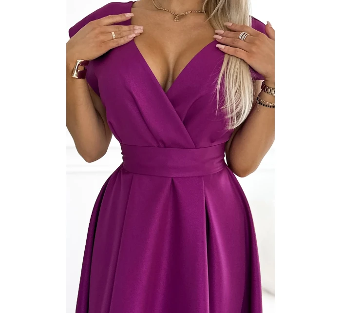 348-8 SCARLETT rozšírené šaty s obálkovým výstrihom a opaskom - FUSSION WITH BROKER 348-8 SCARLETT rozšírené šaty s obálkovým výstrihom a opaskom - FUSSION WITH BROKER