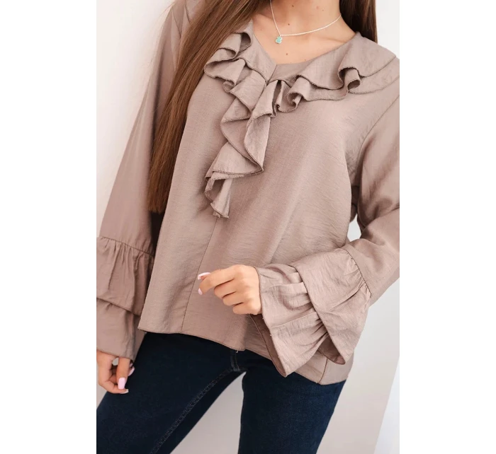 Dámska viskózna blúzka s volánmi a dlhými rukávmi fango Dámska viskózna blúzka s volánmi a dlhými rukávmi fango