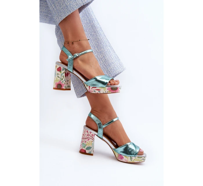 Dámské sandály na podpatku s květinami D&A model 21660335 modré - S.Barski