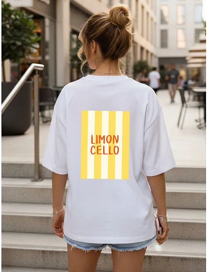 Tshirt damski oversize z nadrukiem bawełniany biały model 22264332 - FashionStreet