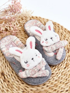 Dětské pantofle na tlusté podrážce šedé model 21641392 - Boto